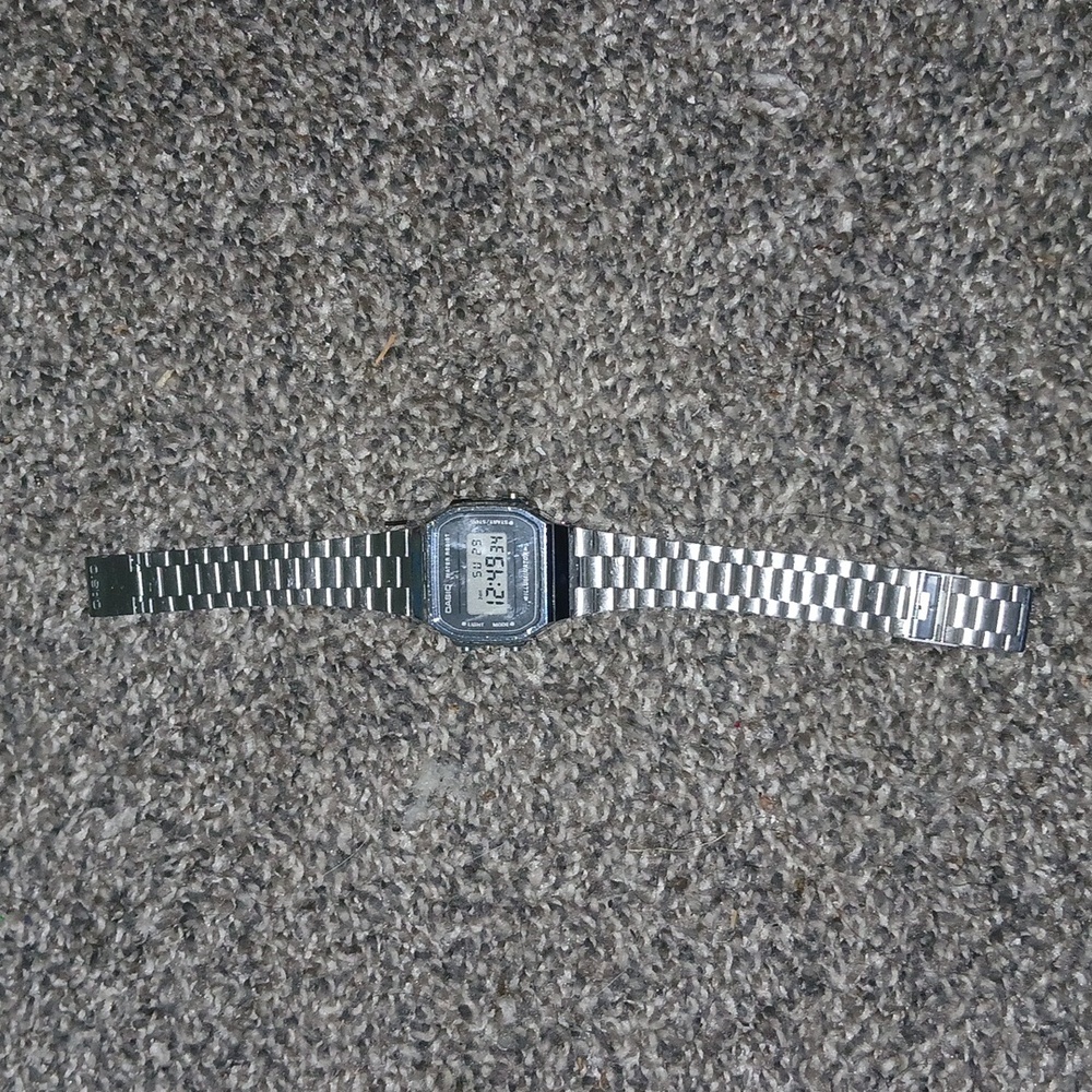 Casio Classic Silver Smartwatch - image 2